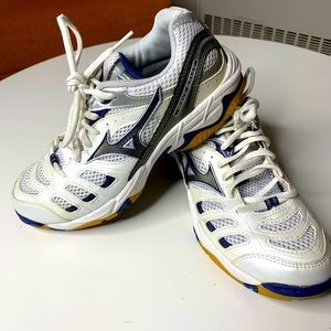 Mizuno Court Shoes